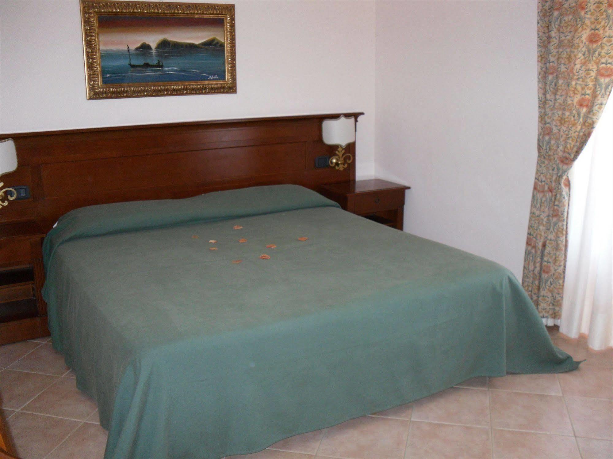 Hotel Villa Cute - Hvc Lipari  Exterior foto